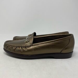 Women's SAS Metro Slip On Loafer Horse Bit Size 8M Bronze